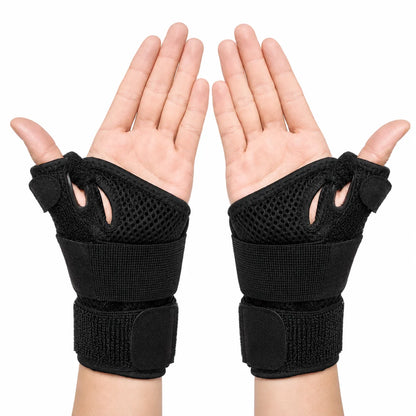Justerbart handledsstöd med tumstöd och stabiliserande kardborreband, visat från handflatesidan.