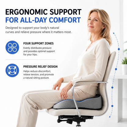 Person använder ergonomisk sittdyna på kontorsstol