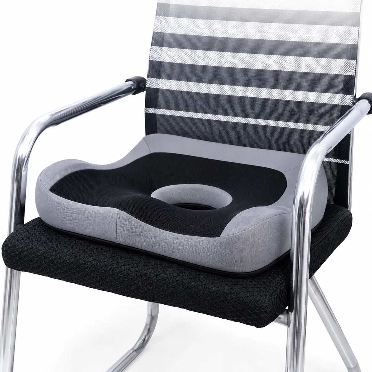 Ergonomisk sittdyna placerad på stol