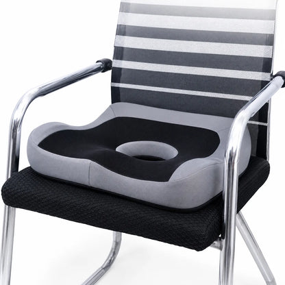 Ergonomisk sittdyna placerad på stol