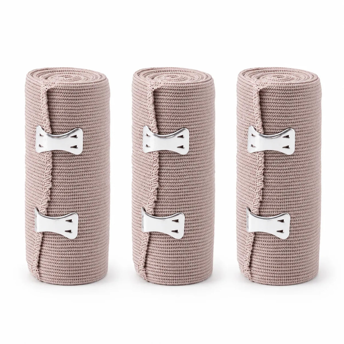 Tre ljusbruna elastiska kompressionsbandage med metallspännen.