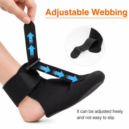Justerbar rem på svart nattstöd för plantarfasciit som används för att anpassa fotens position.